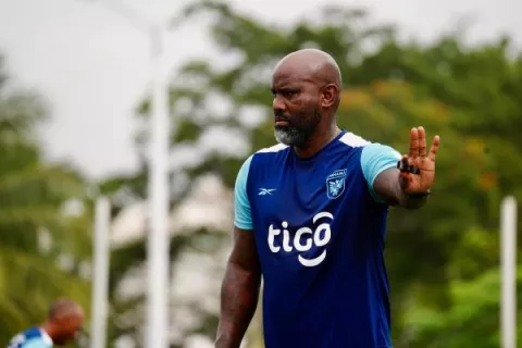 Baloy dirigirá la Sub-17 de Panamá camino al Mundial Catar 2026