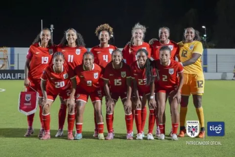 Panamá golea a Curazao en su debut en eliminatoria de la Concacaf