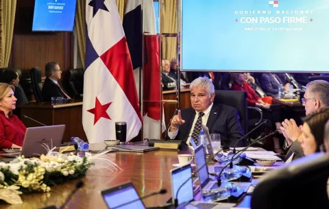 Derogan sanciones contra Ecuador por salida de lista discriminatoria