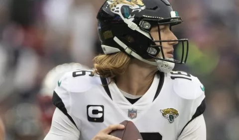 Seahawks y Jaguars logran triunfos trascendentales en su camino al título divisional