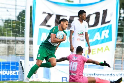 Panameños avanzan a la final con Marathón en Honduras; Iván 'Colocho' Anderson se lesiona 