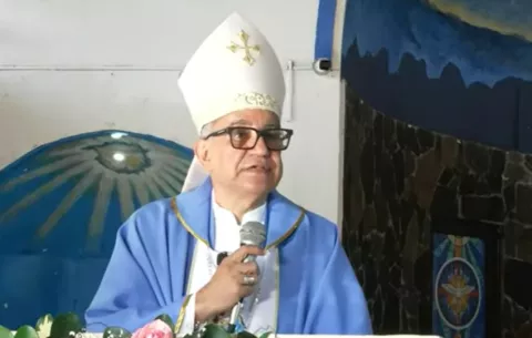 Ulloa resalta el papel de las madres durante misa en honor a la Inmaculada Concepción