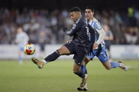 Real Madrid sufre ante Talavera en la Copa del Rey