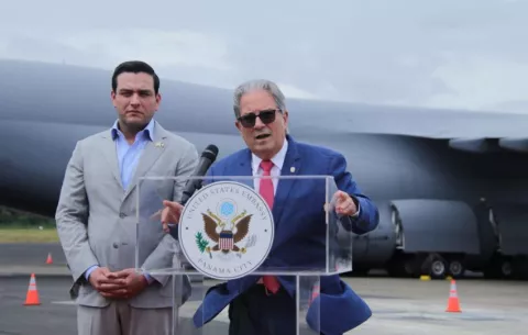 Minsa recibe 4,000 libras de medicamentos y suministros donados por el Comando Sur de EE.UU.