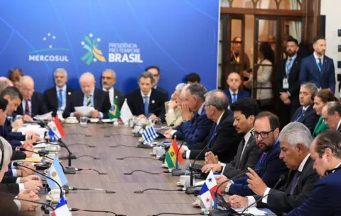 Mulino en la Cumbre de Mercosur aboga por inversión, integración y democracia en la región