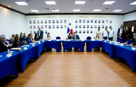 Gobierno Nacional sigue apostando al consenso en la mesa de salario mínimo