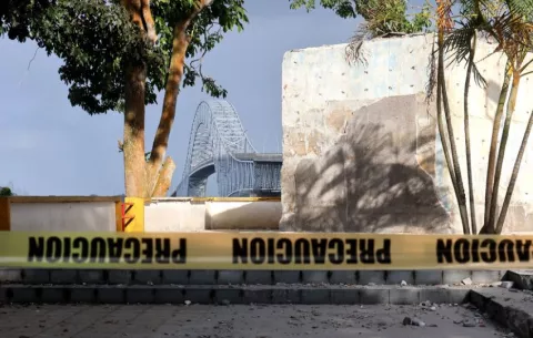 Camacho tras demolición de monumento chino: Alcaldesa cometió un error y debe reconocerlo 