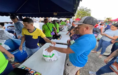 Denuncian reventa de jamones del IMA; la entidad abrirá una investigación 