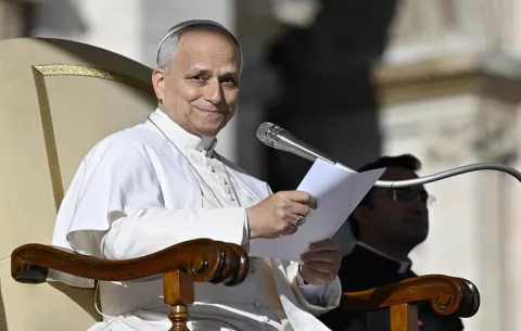 León XIV dice que la Iglesia es víctima de los servicios de inteligencia en varios países