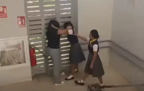 Molinar espera convertir en líderes a las tres estudiantes involucradas en una pelea que fue tendencia en redes