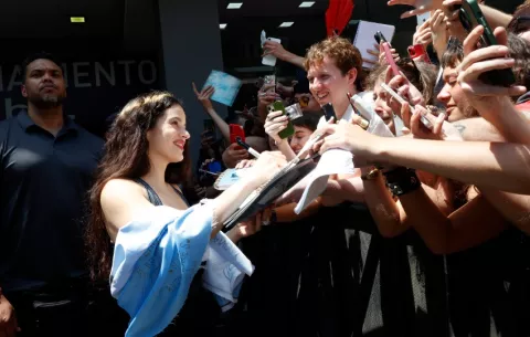 Rosalía anuncia las fecha de la gira de ‘Lux’