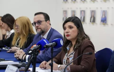 Aprueban ajustes al salario mínimo que regirán desde enero de 2026
