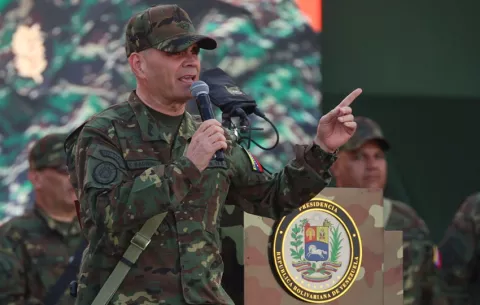 Venezuela dice que sus FF.AA. están cada día más listas para responder a las agresiones