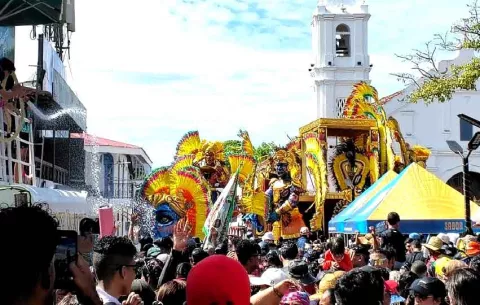 El subsidio a las asociaciones del carnaval pasa a primer debate