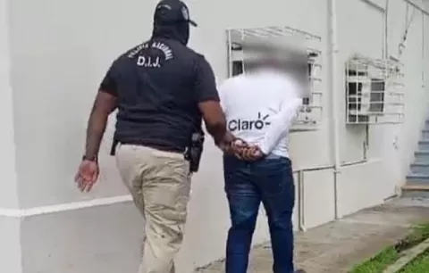 Capturan exrepresentante y extesorero de junta comunal de Colón por peculado