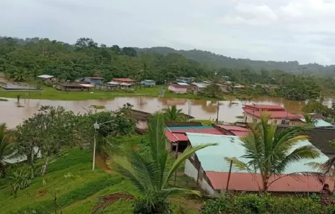Trabajan en la Costa Abajo de Colón luego de las afectaciones por lluvias e inundaciones