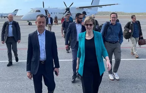 Laura Dogu llega a Caracas para reabrir misión diplomática de EE.UU. después de siete años