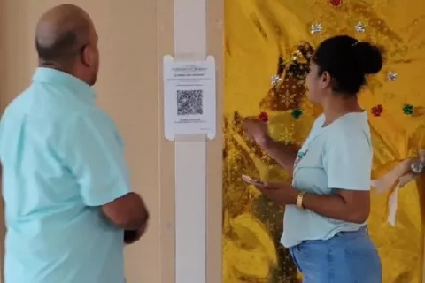 Aplican encuestas mediante código QR para mejorar servicios en el Nicolás Solano