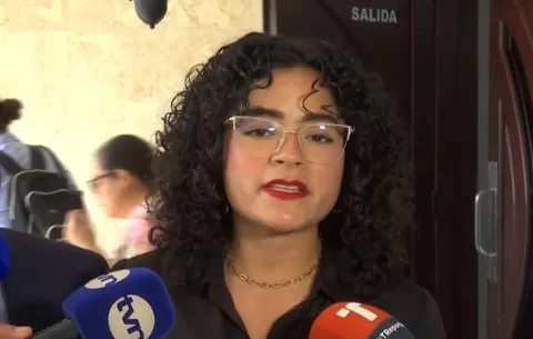 Irma Hernández demanda en la CSJ resolución para que la AAUD recoja los desechos en San Miguelito