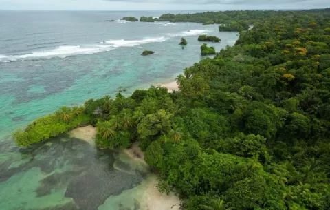 Isla Escudo de Veraguas se mantiene cerrada, reitera MiAmbiente