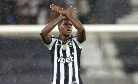 Kadir Barría es  llamado otra vez al  primer equipo del Botafogo