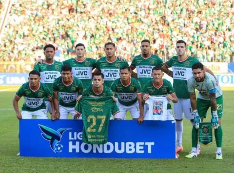Marathón, donde juegan panameños, tendrá que definir el título en partido de vuelta ante Olimpia