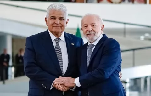 Presidentes de Panamá y Brasil abogan por preservar la paz y la estabilidad en Latinoamérica y el Caribe