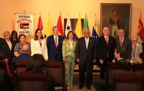 Mulino hace el lanzamiento del Bicentenario del Congreso Anfictiónico