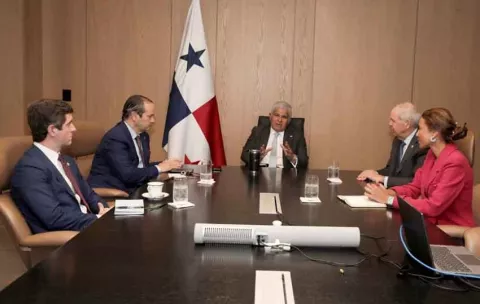 Mulino se reúne con embajadores de Panamá  en EE.UU. y la ONU