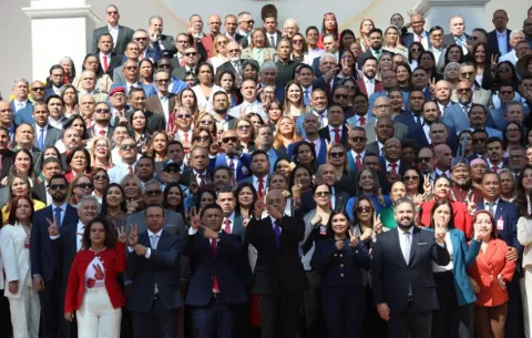 Parlamento venezolano comienza un quinquenio con Maduro preso en EE.UU. como telón de fondo