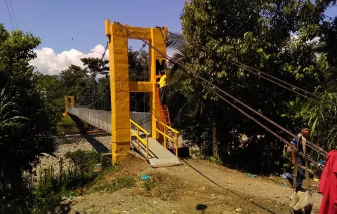 Gobierno anunció la construcción de 50 puentes tipo zarzo; se financiarán con el dinero de la venta del concentrado de cobre