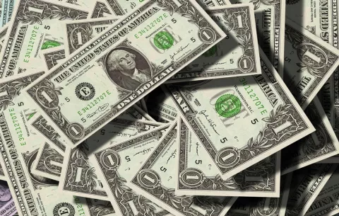 Salario mínimo en Latinoamérica promedia los $400