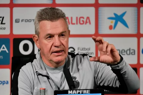 Javier 'Vasco' Aguirre usará los duelos ante Panamá y Bolivia para 'despejar dudas'