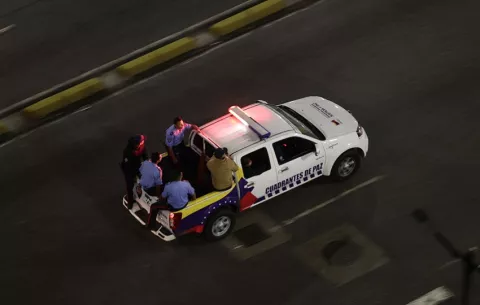 Reacciones tibias en UE y más contundencia entre socios de Venezuela por el ataque de EE.UU.