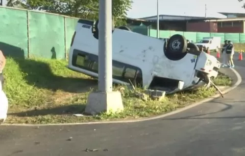 Detienen a conductor de busito en Panamá Este, tras accidente en el que murió una pasajera 