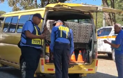 Propietarios de buses escolares en Chitré piden mayor control contra la piratería