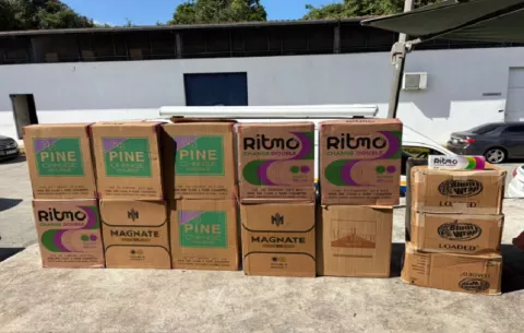 Aduanas incauta cigarrillos de contrabando en Colón
