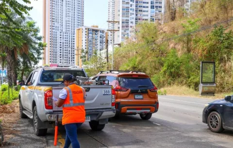 Contraloría detecta 123 faltas y retiene 11 vehículos oficiales en operativo de Carnaval