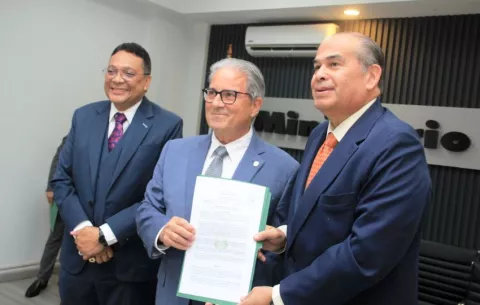 Panamá establece el 2 de febrero como Día Nacional de la Humanización en Salud