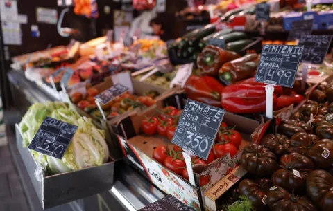 Seguir una dieta saludable a los 45 años puede sumar entre dos y tres años de vida