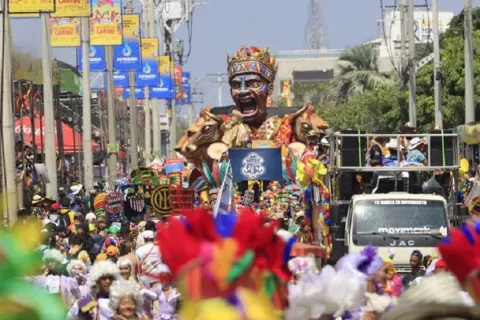 Batalla de Flores da inicio al carnaval de Barranquilla