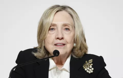 Hillary Clinton asegura no tener problema con que su comparecencia sobre Epstein sea pública