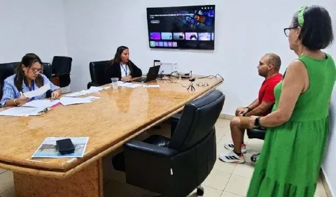 Jinetes y entrenadores del hipódromo actualizan sus licencias y credenciales