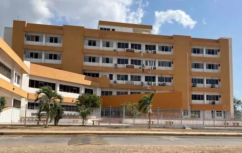 Dan a conocer el plan de mejoras para hospital Nicolás Solano