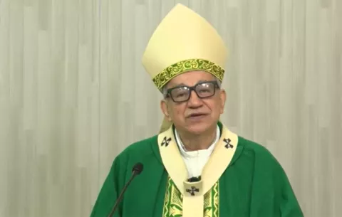 Arzobispo Ulloa llama a celebrar los carnavales con tolerancia, respeto y dignidad 