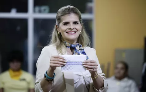 Laura Fernández gana  la presidencia de Costa Rica de forma contundente y en primera vuelta