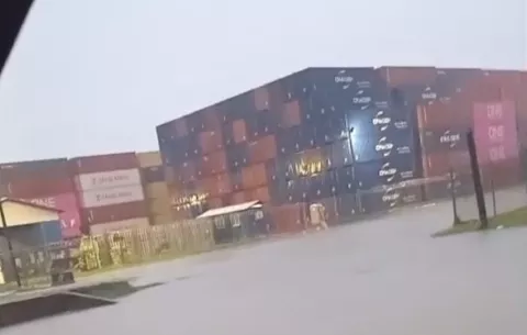 Mal tiempo no se detiene en Colón   
