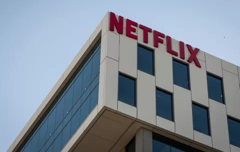 Netflix declina la compra de Warner tras la nueva oferta de Paramount