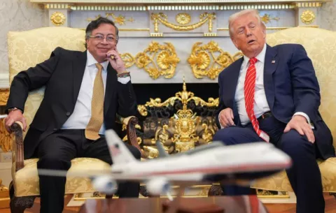 Trump dice que se llevó 'muy bien' con Petro y que ambos hablaron sobre 'sanciones'