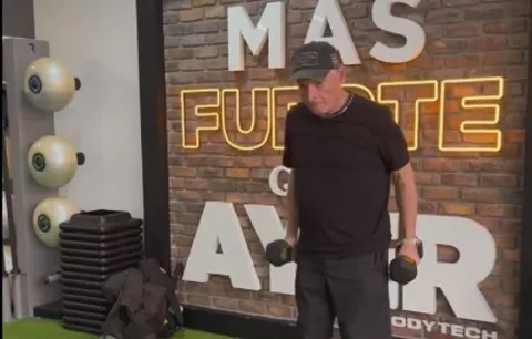 Ricardo Martinelli se prepara en el 'gym' para una próxima operación